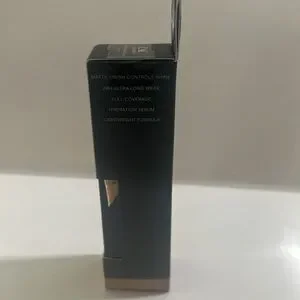 ZAC Zac Posen | Makeup | Zac Zac Posen Medium Color Liquid Foundation ...